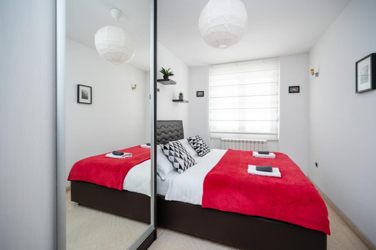 Bright 1Bdr Apartment In The City Center SJJ Exterior foto